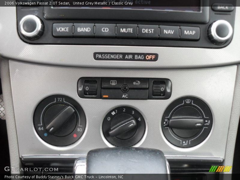 United Grey Metallic / Classic Grey 2006 Volkswagen Passat 2.0T Sedan