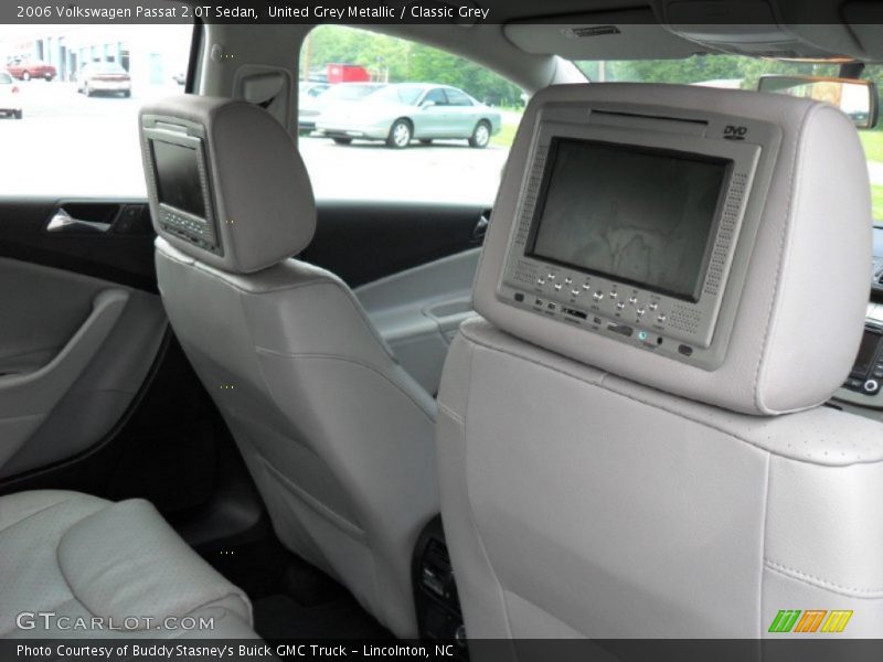 United Grey Metallic / Classic Grey 2006 Volkswagen Passat 2.0T Sedan