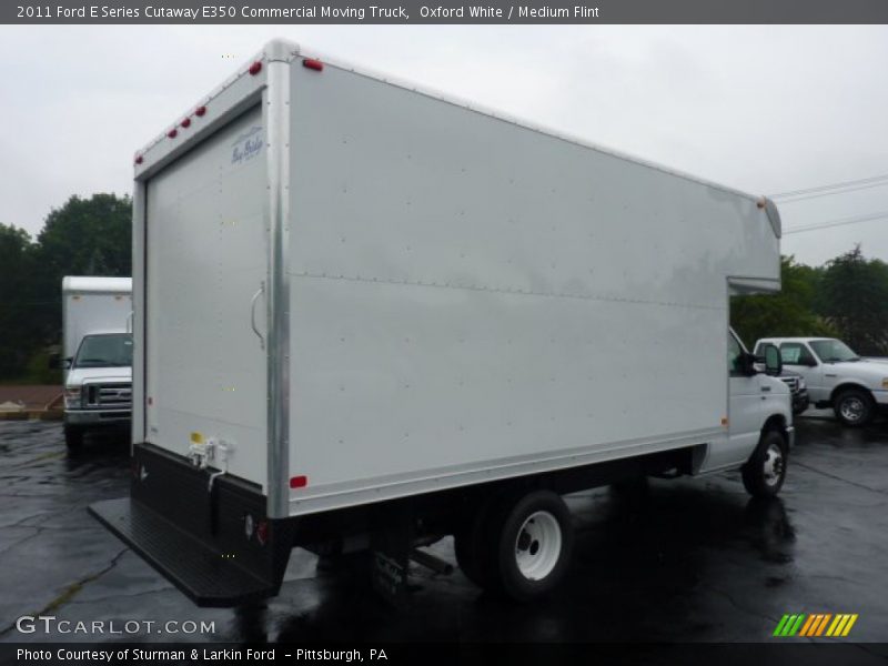  2011 E Series Cutaway E350 Commercial Moving Truck Oxford White