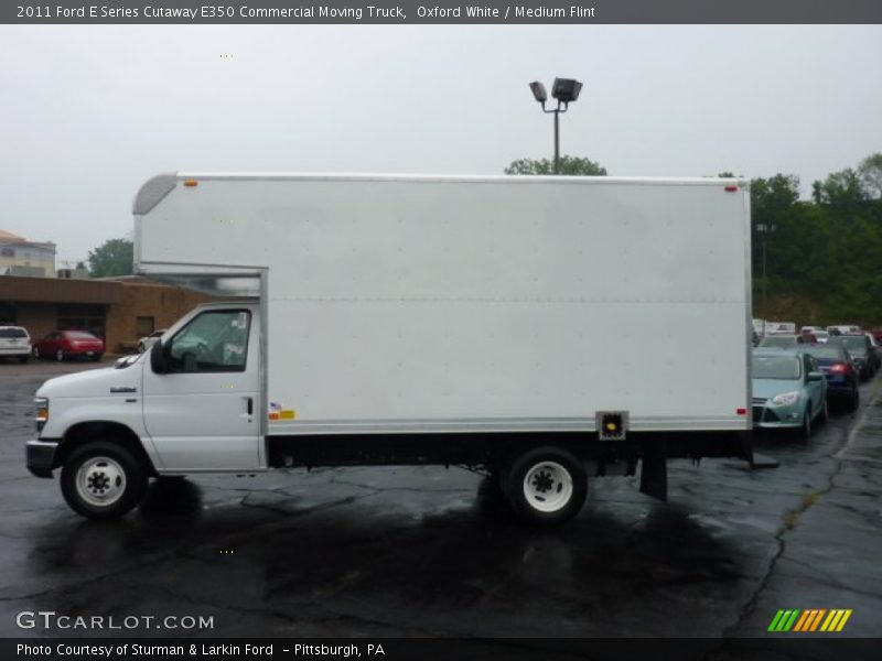 Oxford White / Medium Flint 2011 Ford E Series Cutaway E350 Commercial Moving Truck