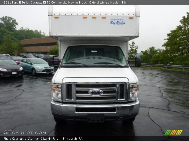 Oxford White / Medium Flint 2011 Ford E Series Cutaway E350 Commercial Moving Truck