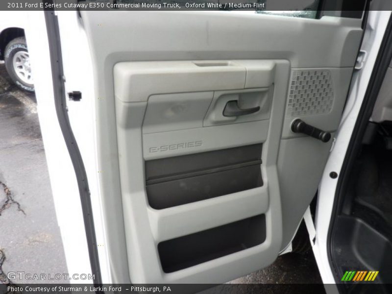 Oxford White / Medium Flint 2011 Ford E Series Cutaway E350 Commercial Moving Truck