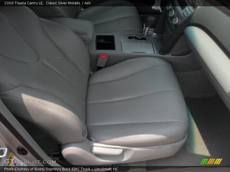 Classic Silver Metallic / Ash 2009 Toyota Camry LE