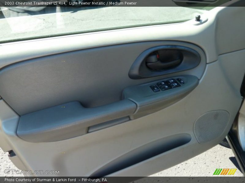 Light Pewter Metallic / Medium Pewter 2003 Chevrolet TrailBlazer LS 4x4