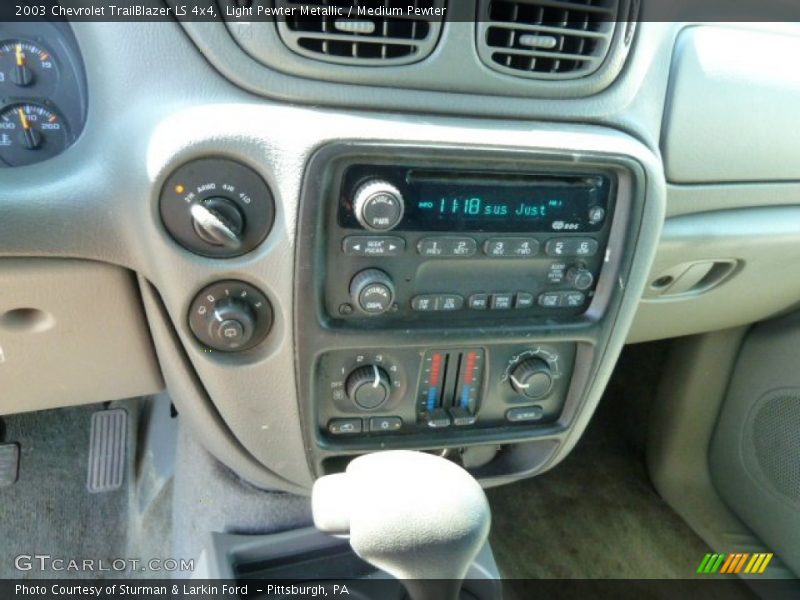Light Pewter Metallic / Medium Pewter 2003 Chevrolet TrailBlazer LS 4x4