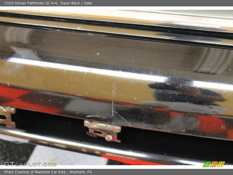 Super Black / Slate 2000 Nissan Pathfinder LE 4x4