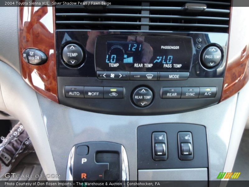 Silver Shadow Pearl / Fawn Beige 2004 Toyota Sienna XLE