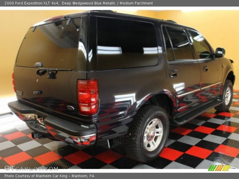 Deep Wedgewood Blue Metallic / Medium Parchment 2000 Ford Expedition XLT 4x4