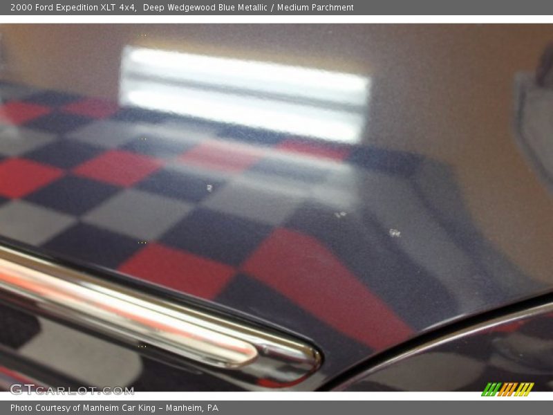 Deep Wedgewood Blue Metallic / Medium Parchment 2000 Ford Expedition XLT 4x4
