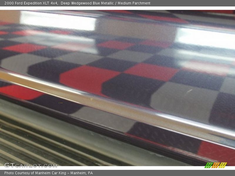 Deep Wedgewood Blue Metallic / Medium Parchment 2000 Ford Expedition XLT 4x4