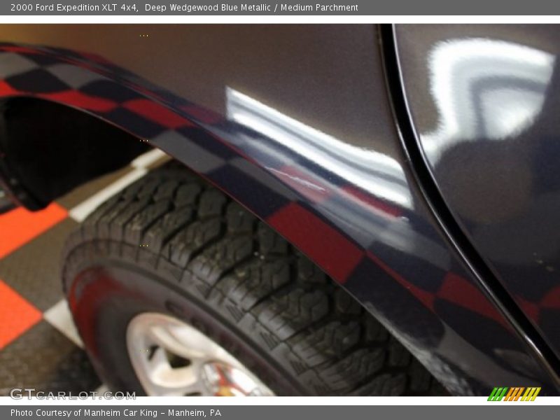 Deep Wedgewood Blue Metallic / Medium Parchment 2000 Ford Expedition XLT 4x4