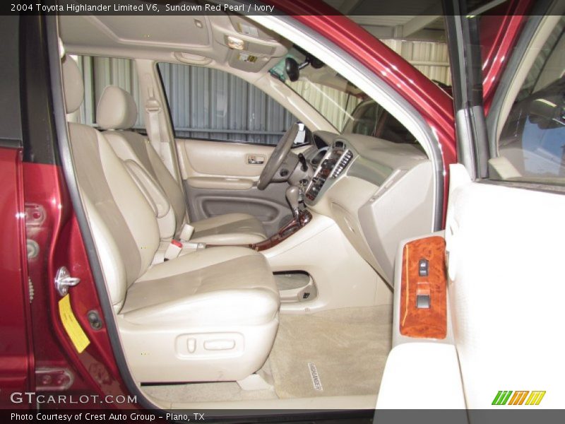 Sundown Red Pearl / Ivory 2004 Toyota Highlander Limited V6
