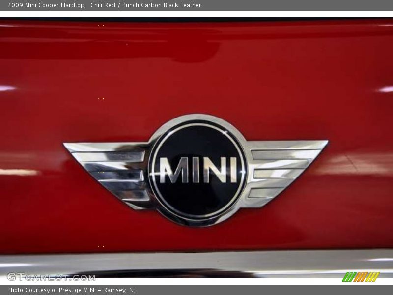 Chili Red / Punch Carbon Black Leather 2009 Mini Cooper Hardtop