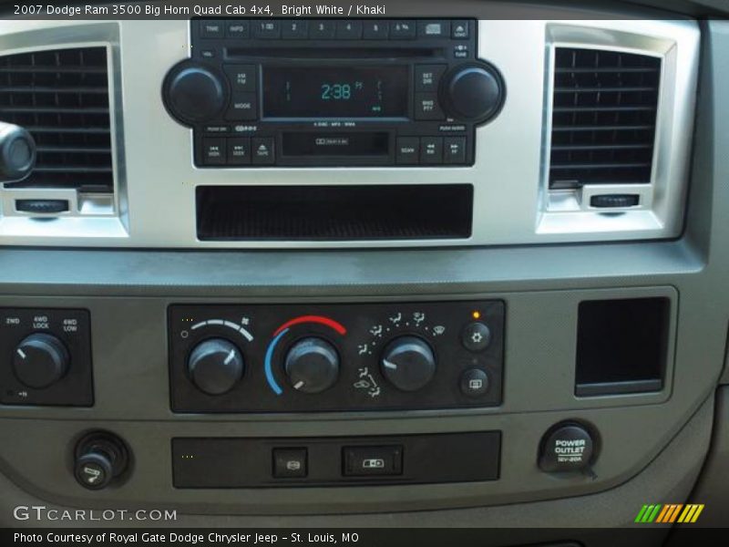 Bright White / Khaki 2007 Dodge Ram 3500 Big Horn Quad Cab 4x4