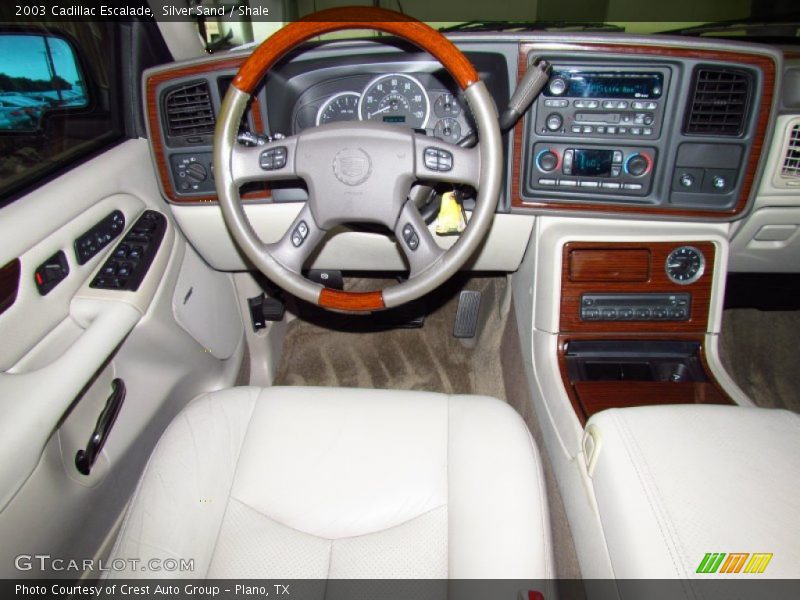 Dashboard of 2003 Escalade 