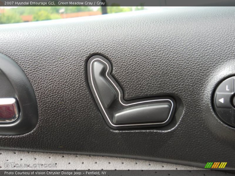 Green Meadow Gray / Gray 2007 Hyundai Entourage GLS