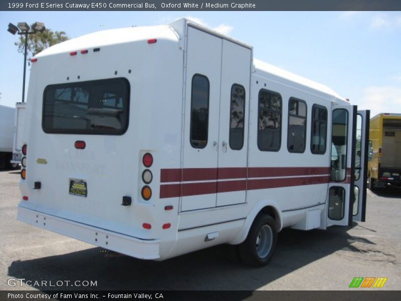 Oxford White / Medium Graphite 1999 Ford E Series Cutaway E450 Commercial Bus