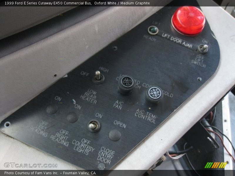 Oxford White / Medium Graphite 1999 Ford E Series Cutaway E450 Commercial Bus