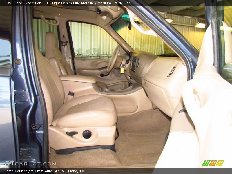 Light Denim Blue Metallic / Medium Prairie Tan 1998 Ford Expedition XLT