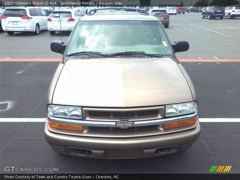 Sandalwood Metallic / Medium Gray 2002 Chevrolet Blazer LS 4x4