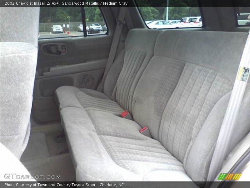 Sandalwood Metallic / Medium Gray 2002 Chevrolet Blazer LS 4x4