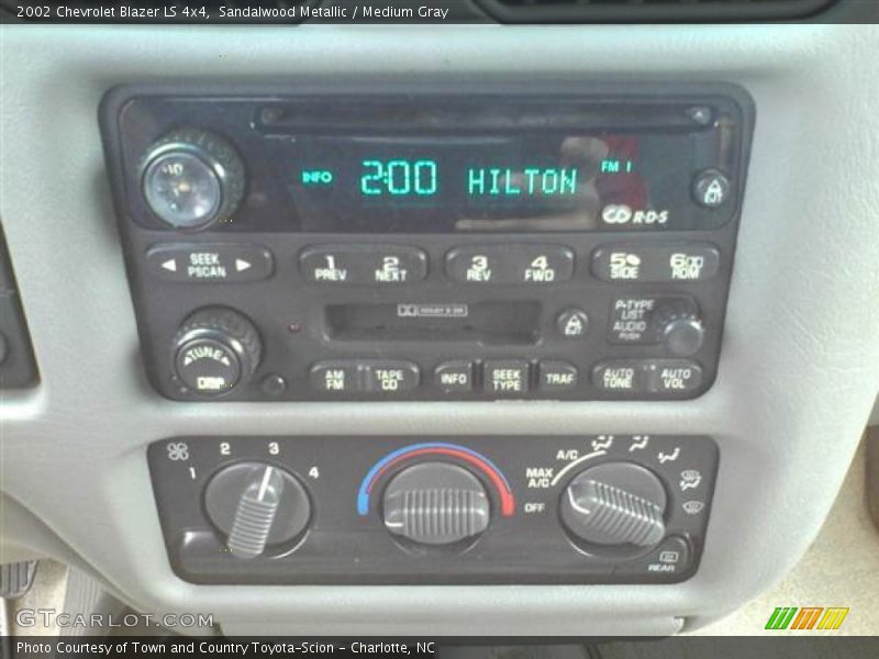 Sandalwood Metallic / Medium Gray 2002 Chevrolet Blazer LS 4x4