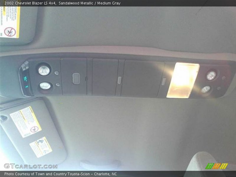 Sandalwood Metallic / Medium Gray 2002 Chevrolet Blazer LS 4x4