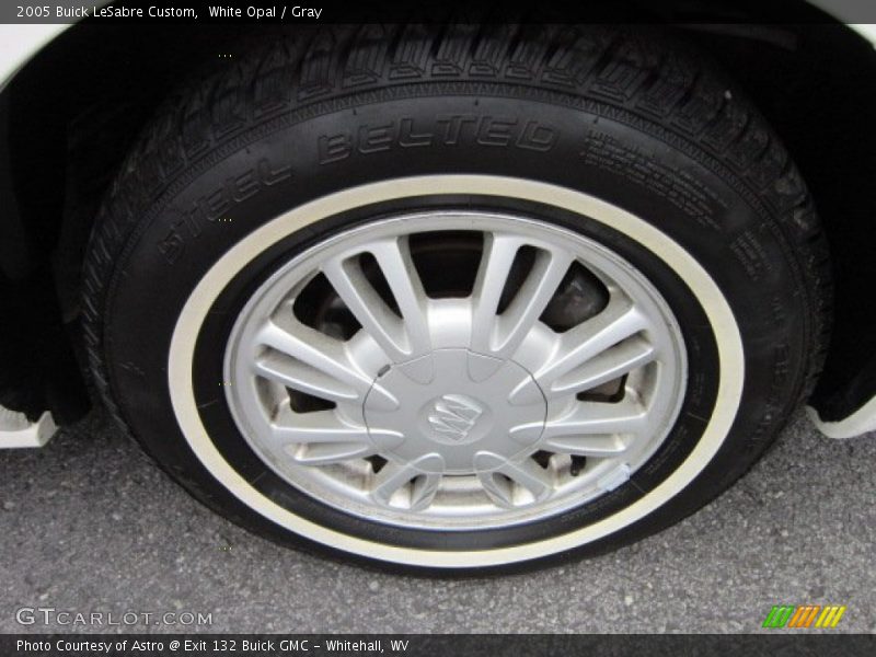 White Opal / Gray 2005 Buick LeSabre Custom