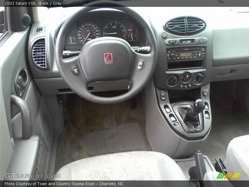 Black / Gray 2003 Saturn VUE