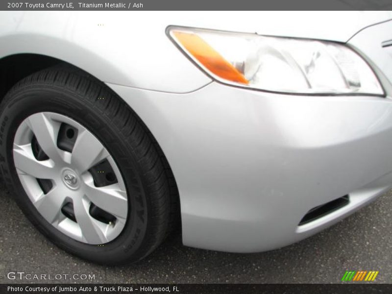 Titanium Metallic / Ash 2007 Toyota Camry LE