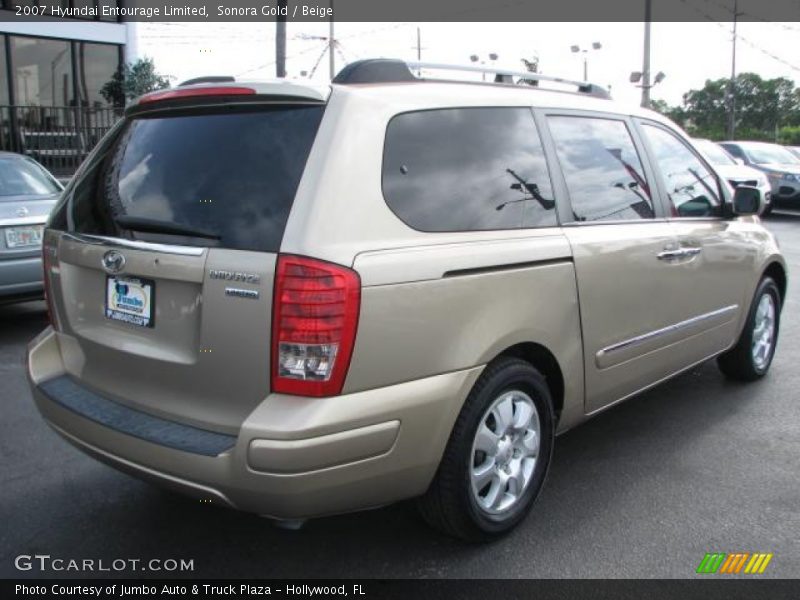 Sonora Gold / Beige 2007 Hyundai Entourage Limited