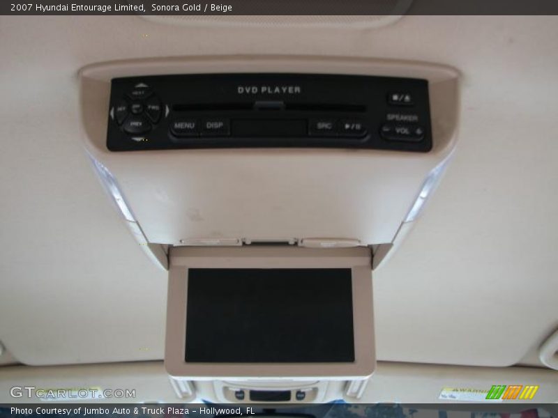 Sonora Gold / Beige 2007 Hyundai Entourage Limited