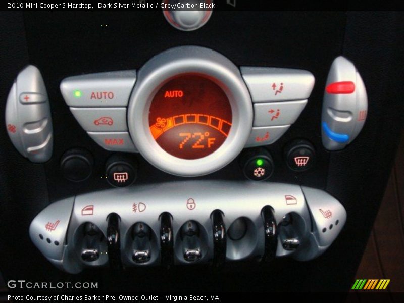 Controls of 2010 Cooper S Hardtop