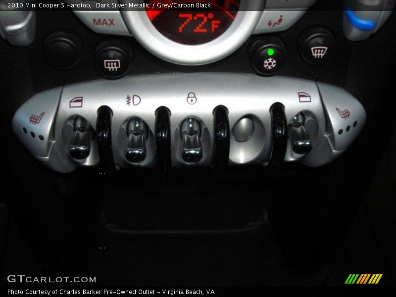 Controls of 2010 Cooper S Hardtop