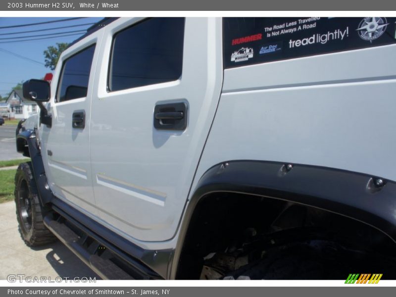White / Wheat 2003 Hummer H2 SUV