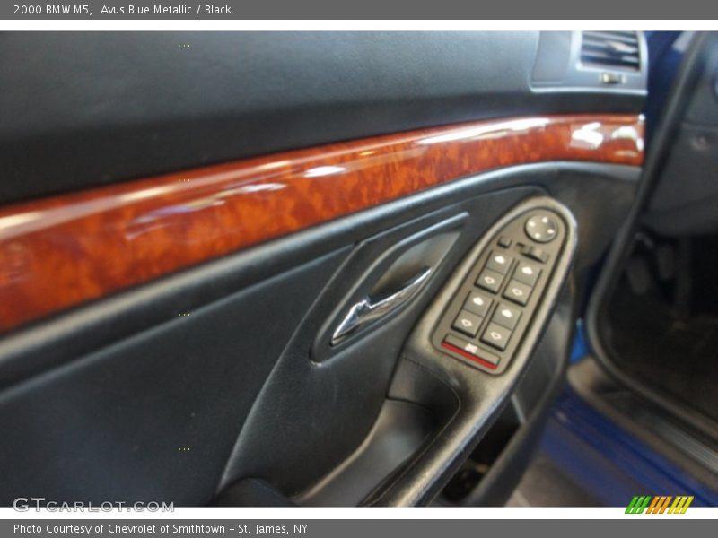 Controls of 2000 M5 