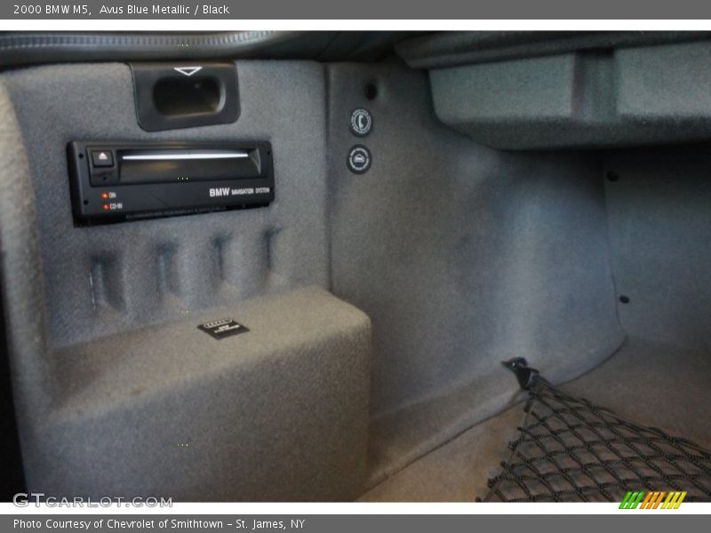  2000 M5  Trunk