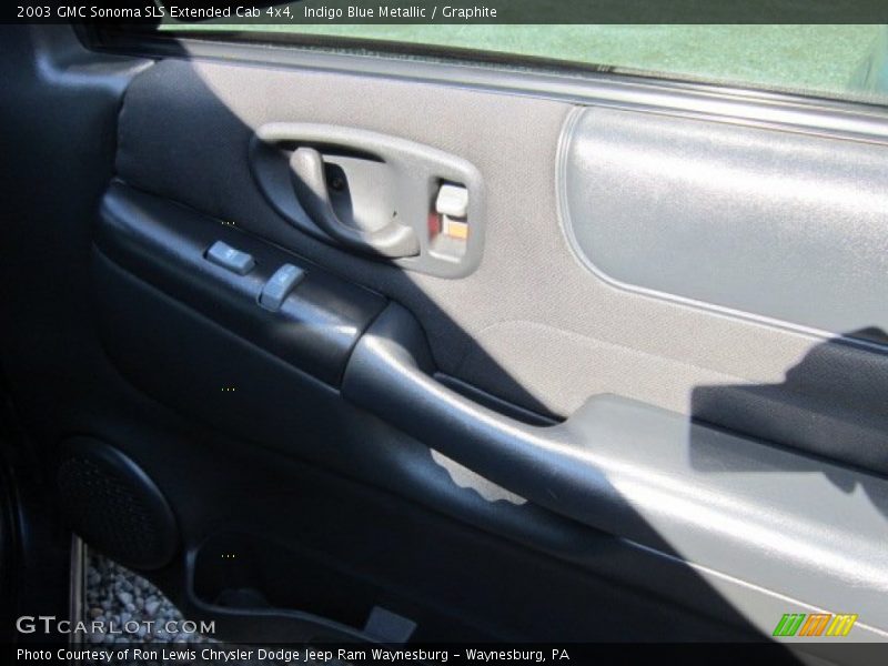 Indigo Blue Metallic / Graphite 2003 GMC Sonoma SLS Extended Cab 4x4