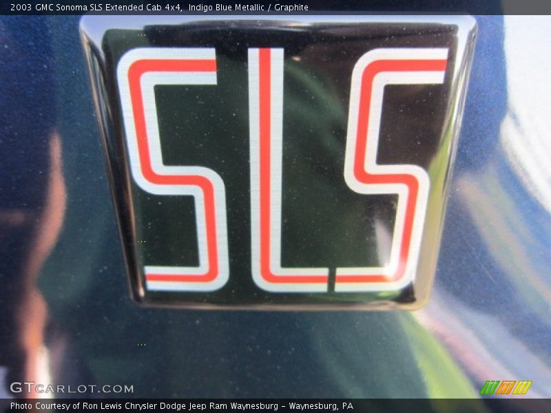 Indigo Blue Metallic / Graphite 2003 GMC Sonoma SLS Extended Cab 4x4