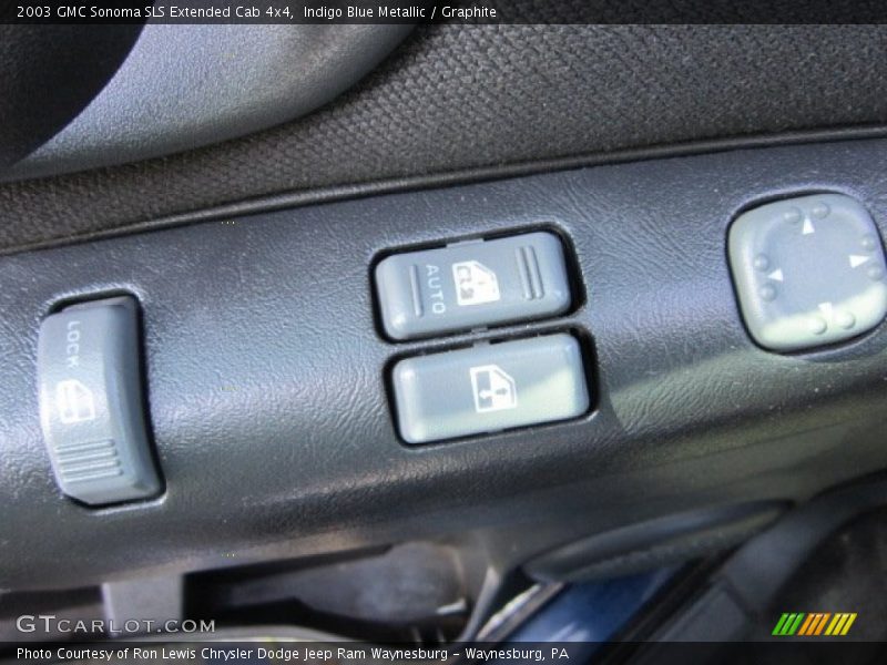Indigo Blue Metallic / Graphite 2003 GMC Sonoma SLS Extended Cab 4x4
