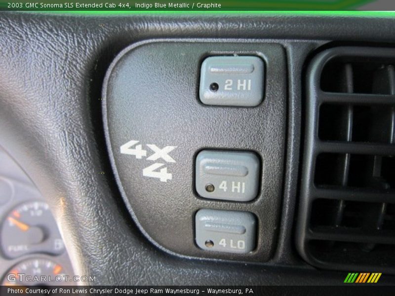 Indigo Blue Metallic / Graphite 2003 GMC Sonoma SLS Extended Cab 4x4