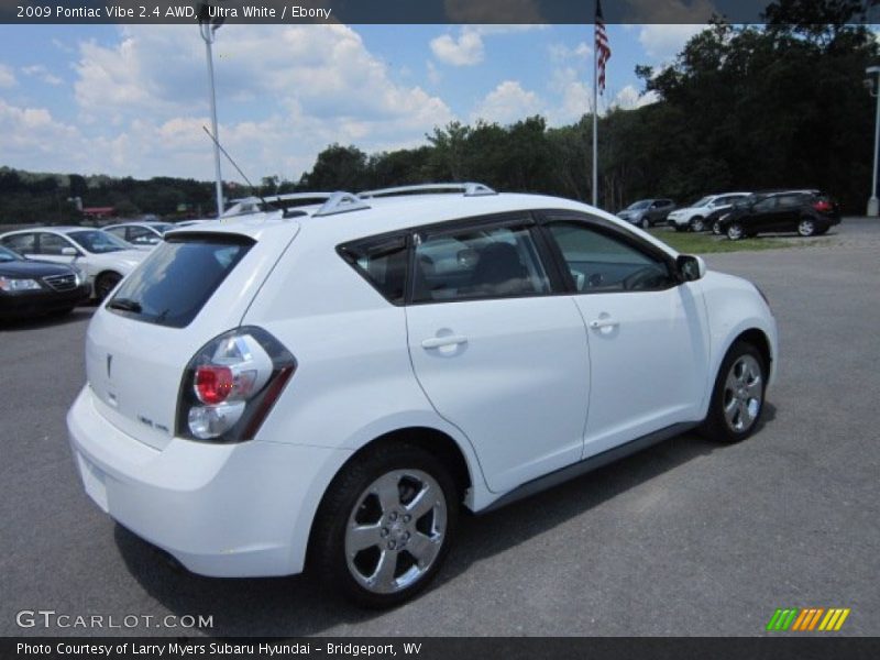 Ultra White / Ebony 2009 Pontiac Vibe 2.4 AWD