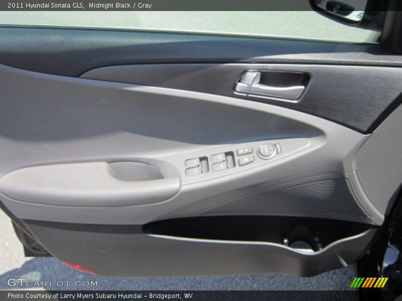 Midnight Black / Gray 2011 Hyundai Sonata GLS