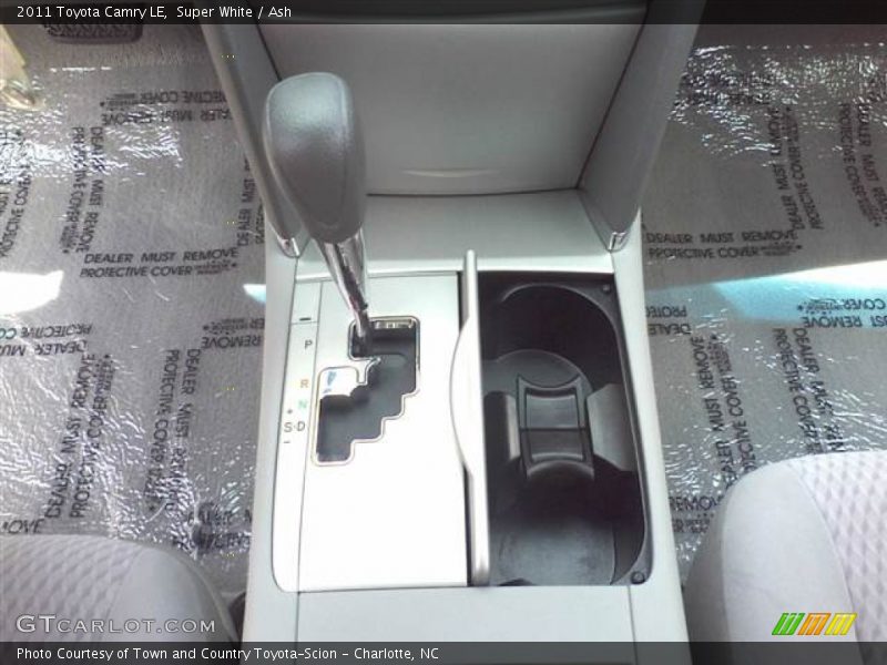 Super White / Ash 2011 Toyota Camry LE