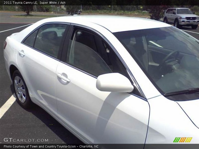 Super White / Ash 2011 Toyota Camry LE