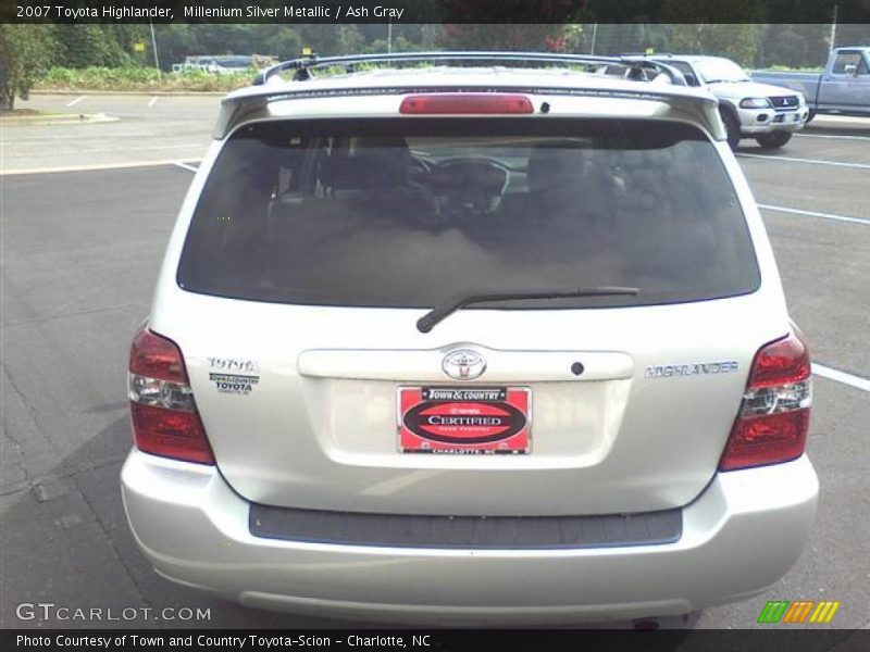 Millenium Silver Metallic / Ash Gray 2007 Toyota Highlander