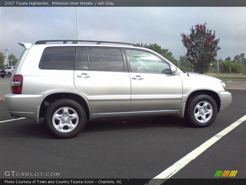 Millenium Silver Metallic / Ash Gray 2007 Toyota Highlander
