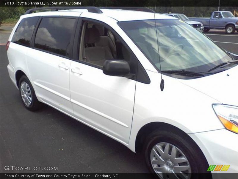 Super White / Stone 2010 Toyota Sienna LE