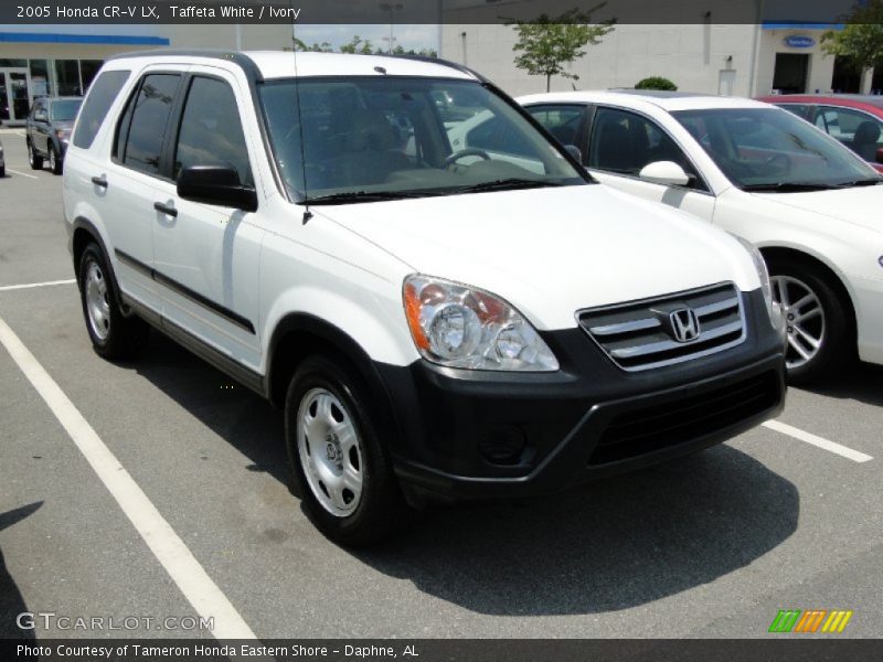 Front 3/4 View of 2005 CR-V LX