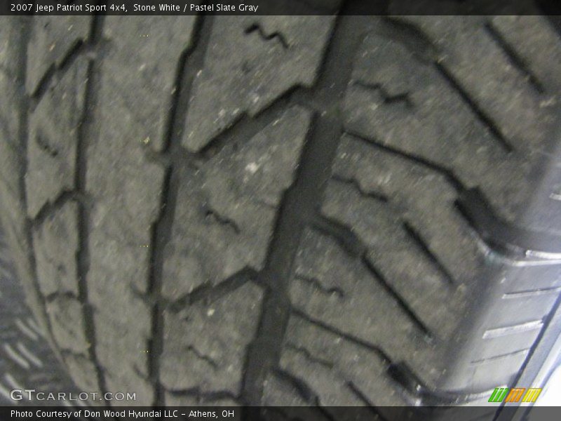 Stone White / Pastel Slate Gray 2007 Jeep Patriot Sport 4x4